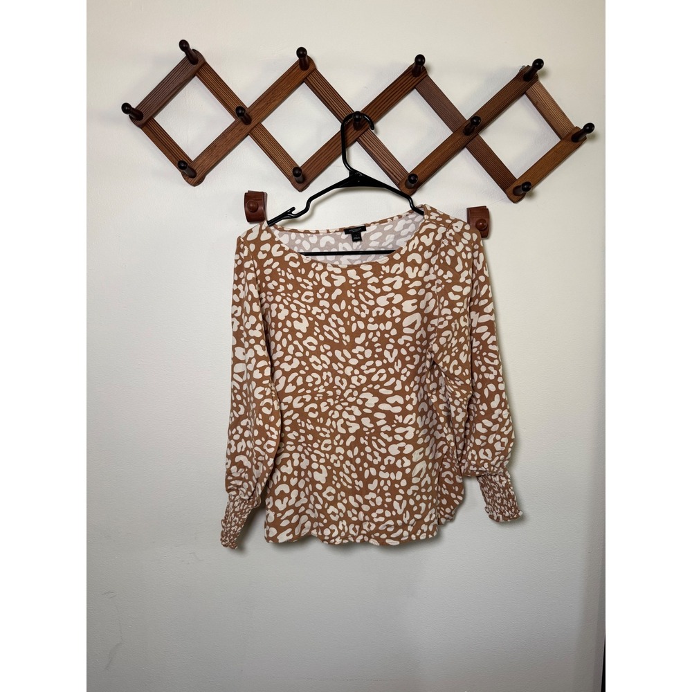Ann Taylor Factory Womens Tan White Leopard Print Smocked Cuff Blouse‎ Large